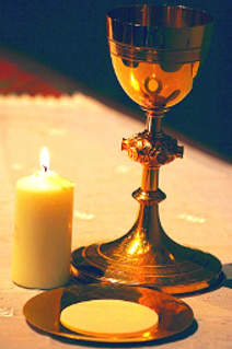 primeira eucaristia sacramento comunhao igreja catolica missa canto da paz ordem franciscana irmas clarissas vocacao mosteiro